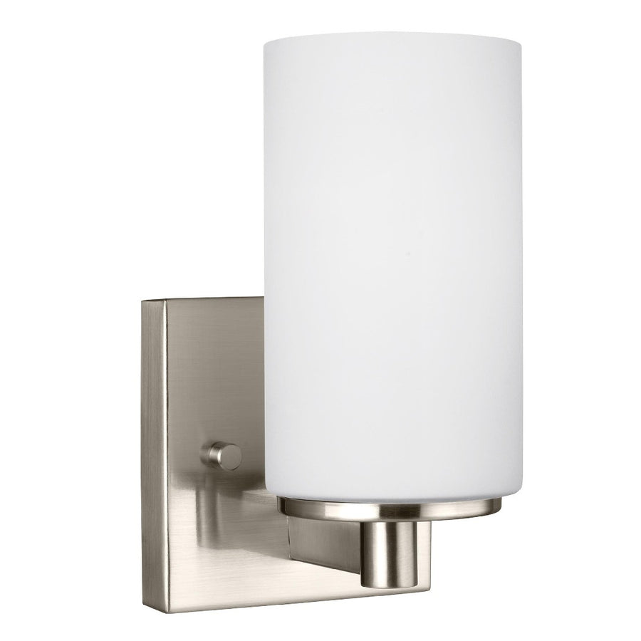 Hettinger One Light Wall / Bath Sconce