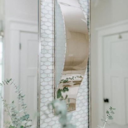 Avant Medium Linear Sconce